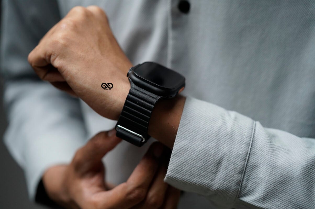 Black Magnetic Leather Loop For Apple Watch 49 MM Series Ultra/Ultra 2 20 Black Magnetic Leather Loop For Apple Watch 49 MM Series Ultra/Ultra 2