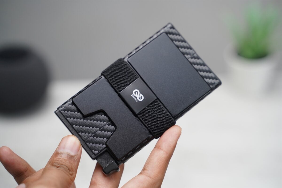 Slim Carbon Fiber Mini Pop Up Wallet