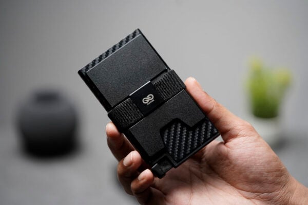 Slim Carbon Fiber Mini Pop Up Wallet - Image 5