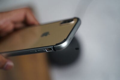 Fiber Bumper for iPhone X /XS ( It is not metal)