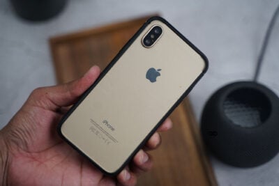 Fiber Bumper for iPhone X /XS ( It is not metal)