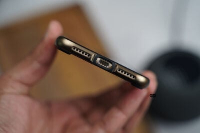 Fiber Bumper for iPhone X /XS ( It is not metal)
