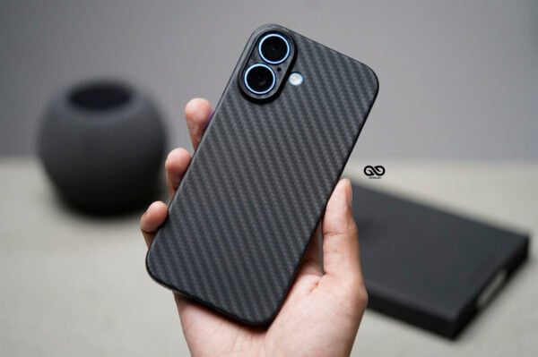Carbon Ultra Thin Case for iPhone 16/16Plus/16Pro/16ProMax - Image 17