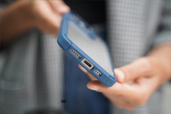 Blue Defender Rugged Protective Case for iPhone 15 Pro - Image 10