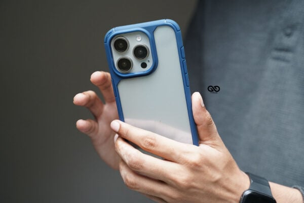 Blue Defender Rugged Protective Case for iPhone 15 Pro - Image 9