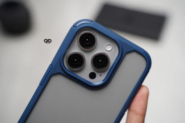 Blue Defender Rugged Protective Case for iPhone 15 Pro - Image 4