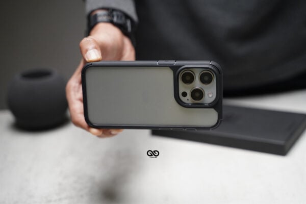 Black Defender Rugged Protective Case for iPhone 15 Pro - Image 15