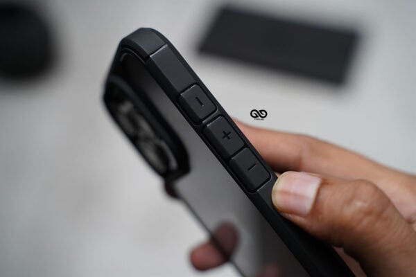 Black Defender Rugged Protective Case for iPhone 15 Pro - Image 14