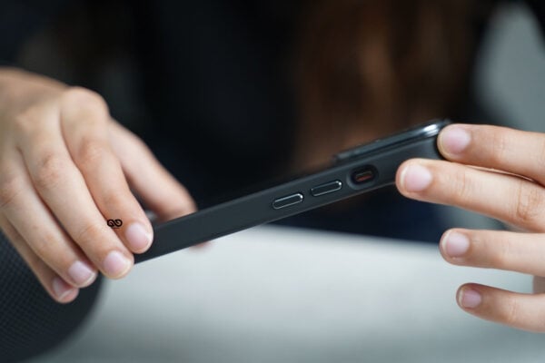 Transparent Guard case with Camera Lens protection - Image 10