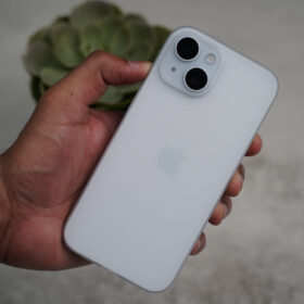 Frosted White Ultra Thin Case for iPhone 15