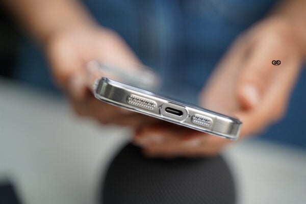 Transparent Slim Hard Case - Image 4