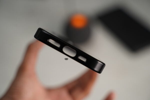 Black Transparent shockproof case with colored border For iPhone 15/15 Plus - Image 12