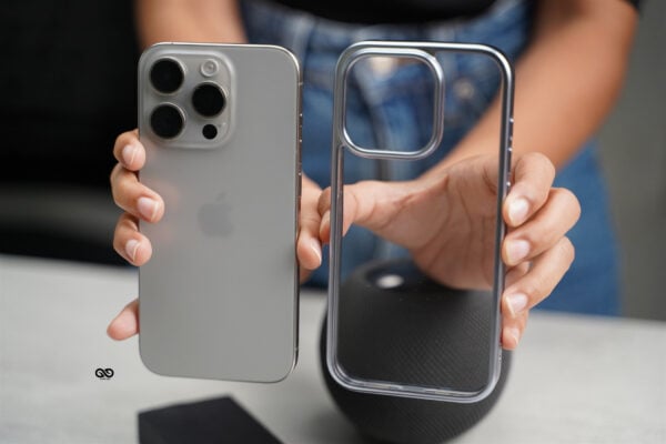 Sierra Blue Transparent shockproof case with colored border For iPhone 15Pro/15Pro Max - Image 6