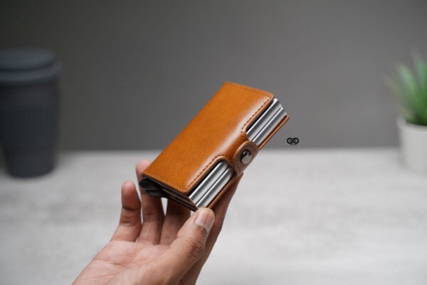 Vegan Leather Card And Cash Holder - Image 2