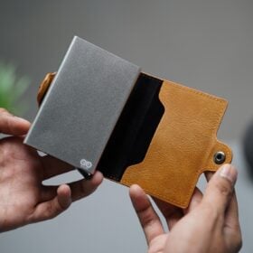 Vegan Leather Card And Cash Holder