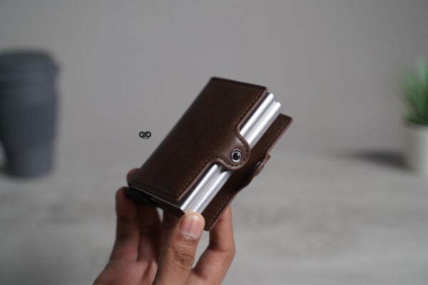 Vegan Leather Card And Cash Holder - Image 4