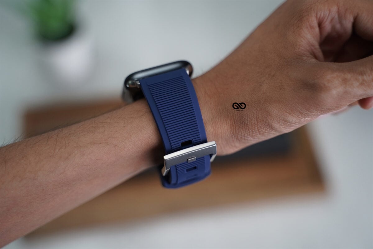 Deep Navy Waterproof Silicone Sports Band with Buckle for Apple Watch 44MM 45MM 46MM Series 4 5 6 7 8 9 10 SE SE 2 Gen
