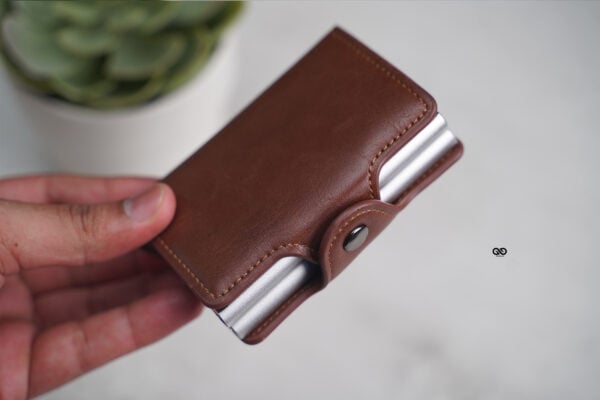 Vegan Leather Card And Cash Holder - Image 28