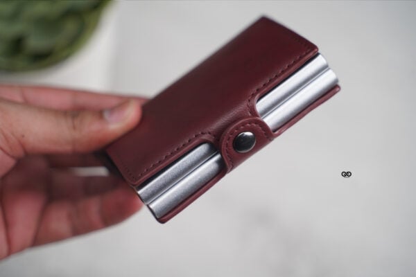 Vegan Leather Card And Cash Holder - Image 37