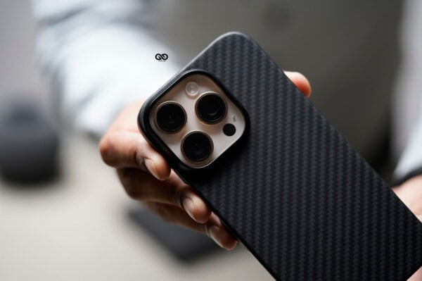 Magsafe Real Aramid Carbon Fiber Case For iPhone - Image 6