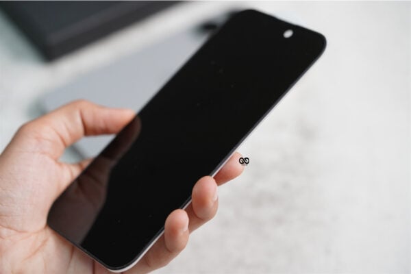 Privacy Full Screen Tough Edge Tempered Glass Case For iPhone 16/16Plus/16Pro/16ProMax - Image 9