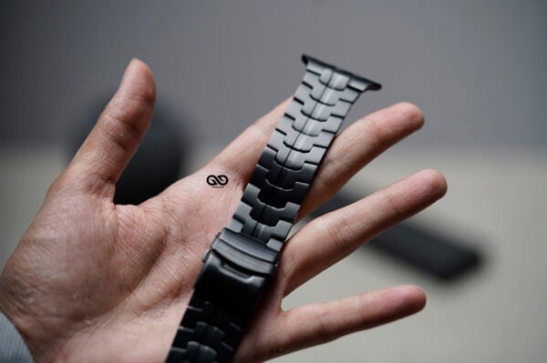 Titanium Link Chain Strap Apple Watch 49 MM Series Ultra/Ultra 2 - Image 4