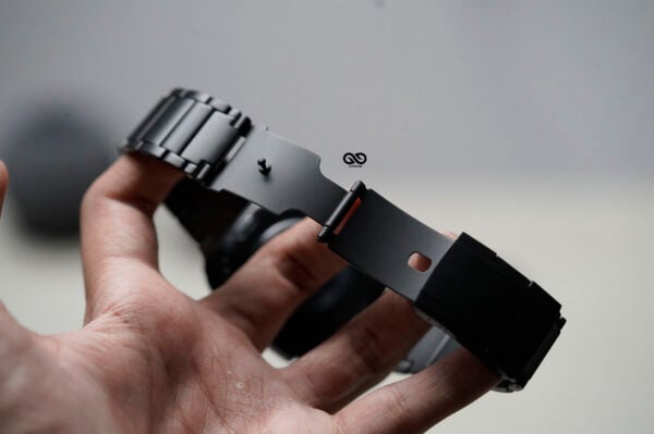 Black Titanium Link Strap For Apple Watch 49 MM Series Ultra/Ultra 2 - Image 7