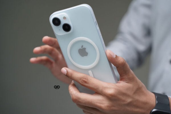 Frosted White Magsafe Ultra Thin Case For iPhone 15 Pro Max/15 Plus - Image 3