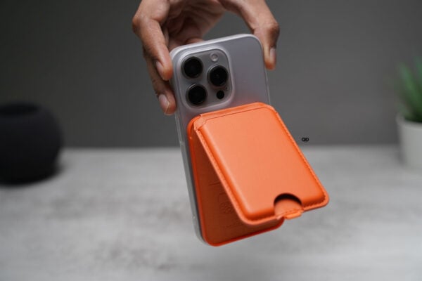 MagSafe Vegan Leather Card Holder and Stand - Image 14