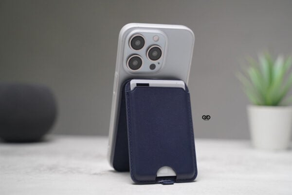 MagSafe Vegan Leather Card Holder and Stand - Image 15