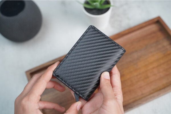 Slim Carbon Fiber Leather Card Holder with Single Slot Wallet - Image 7