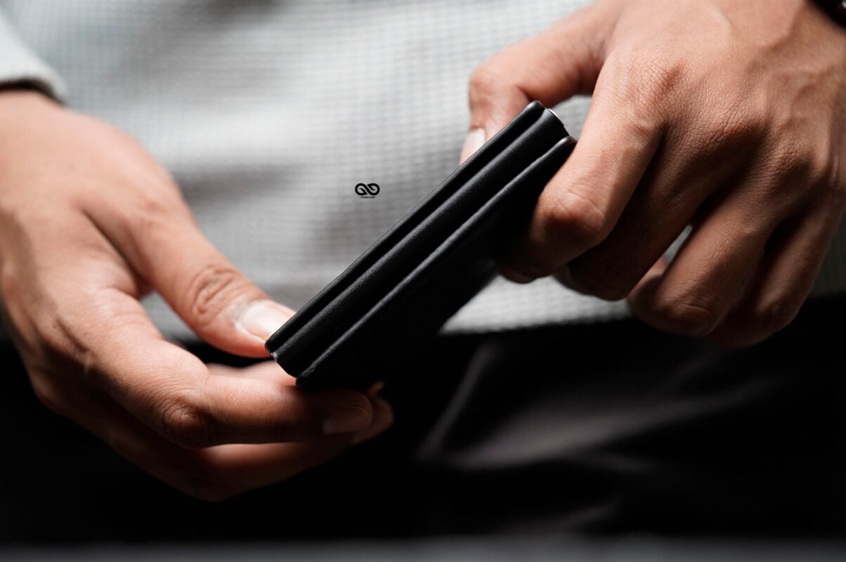 Black Slim Vegan Leather Card Holder with Single Slot Wallet
