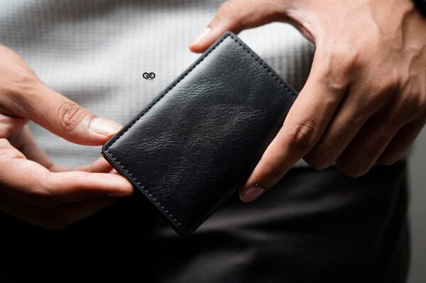 Black Slim Vegan Leather Card Holder with Single Slot Wallet - Image 5