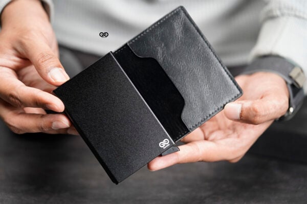 Black Slim Vegan Leather Card Holder with Single Slot Wallet - Image 11