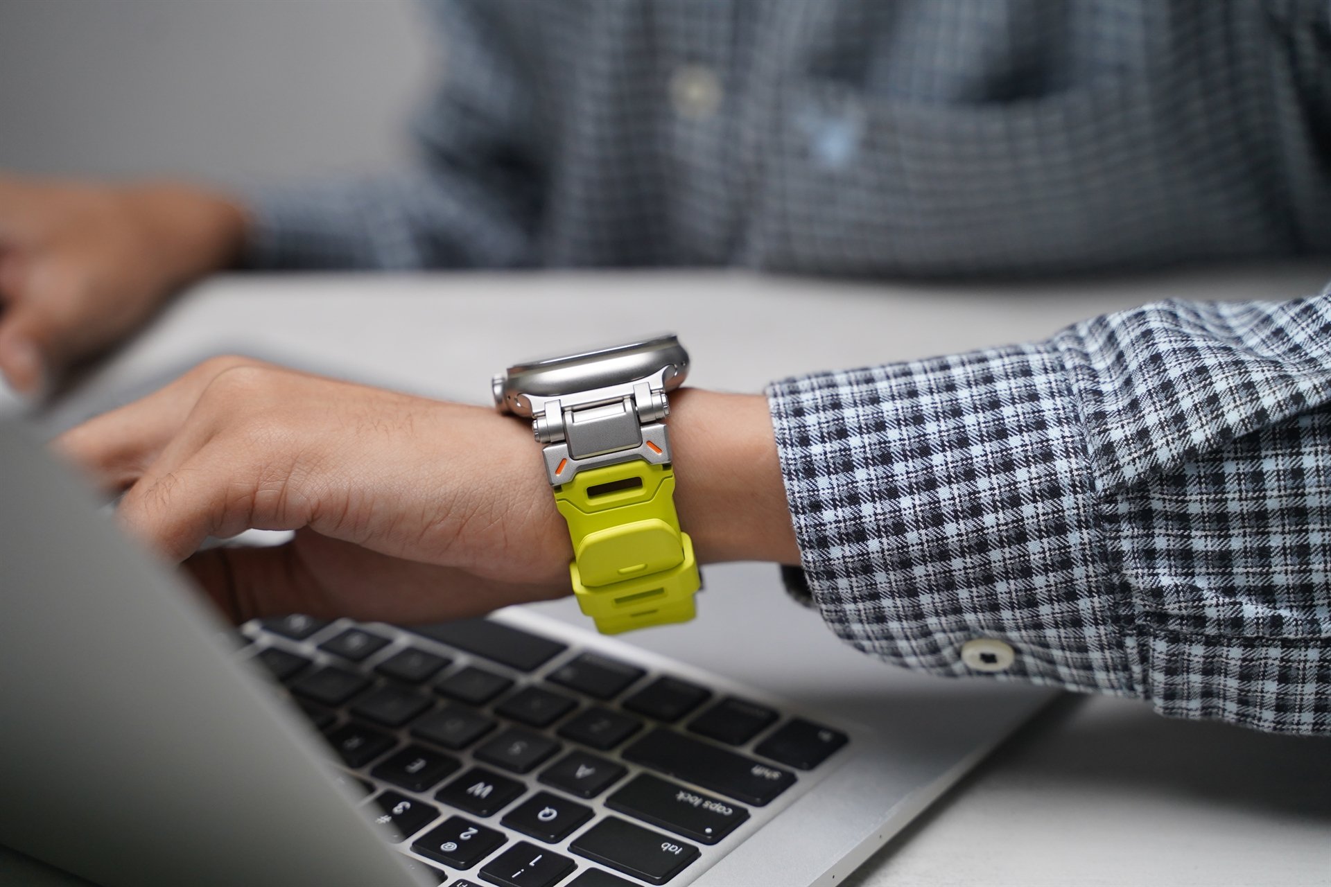 Neon Fluoro Rubber With Titanium Buckle Band For Apple Watch 49 MM Series Ultra/Ultra 2 32 Neon Fluoro Rubber With Titanium Buckle Band For Apple Watch 49 MM Series Ultra/Ultra 2