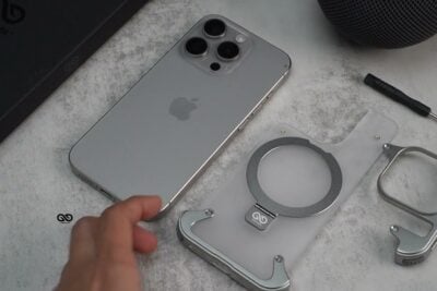 Frameless Armored Case with Kickstand Feature