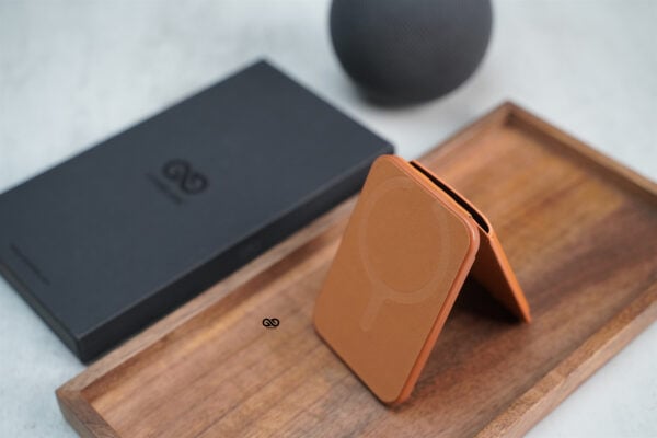 MagSafe Vegan Leather Card Holder and Stand - Image 19
