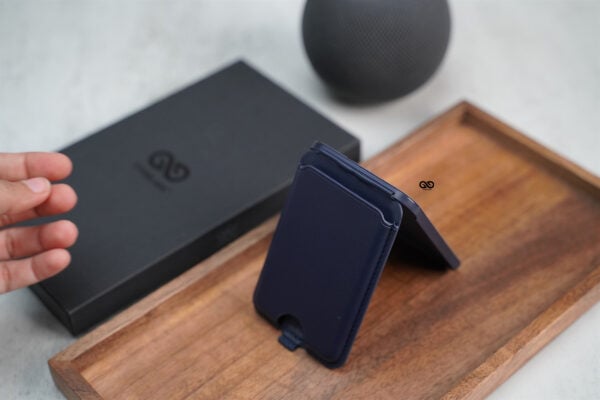 MagSafe Vegan Leather Card Holder and Stand - Image 35