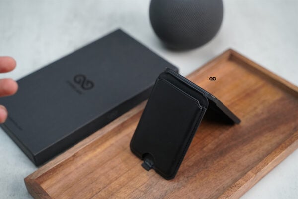MagSafe Vegan Leather Card Holder and Stand - Image 36