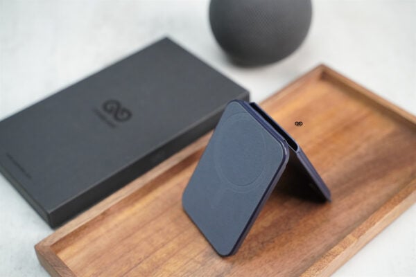 MagSafe Vegan Leather Card Holder and Stand - Image 45