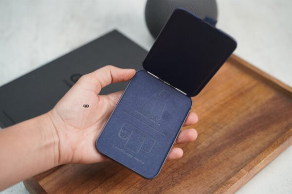 MagSafe Vegan Leather Card Holder and Stand - Image 51