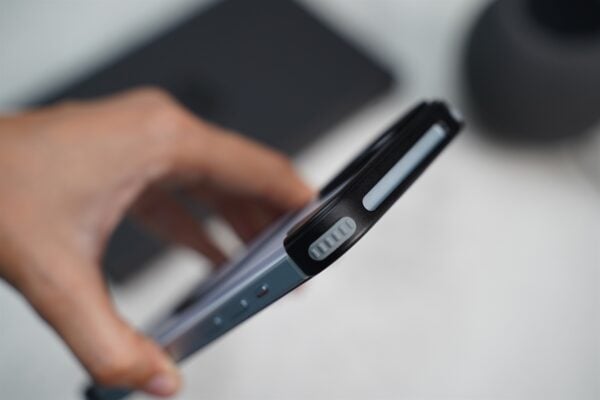 Frameless Armored Case with Kickstand Feature - Image 64