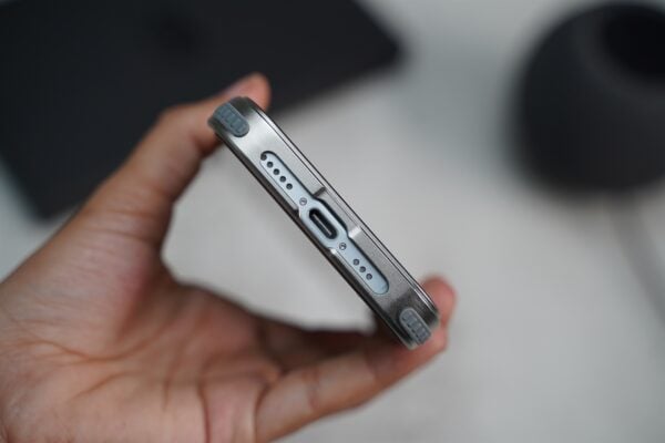 Frameless Armored Case with Kickstand Feature - Image 41