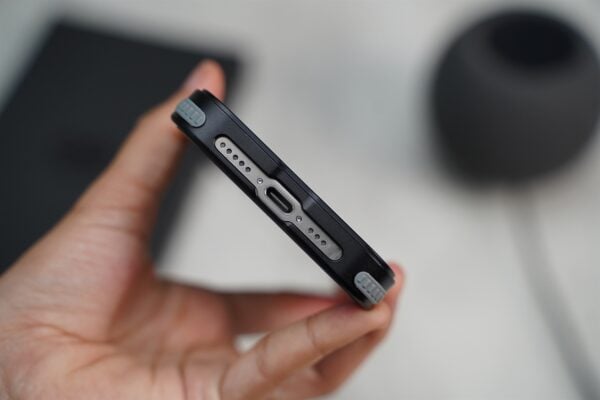 Frameless Armored Case with Kickstand Feature - Image 22