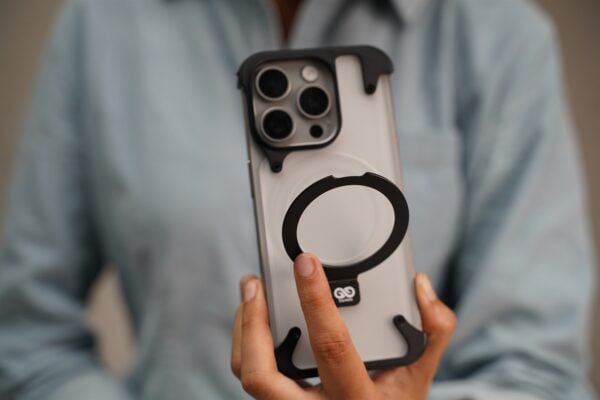 Frameless Armored Case with Kickstand Feature - Image 4
