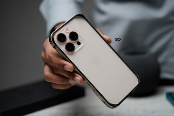 Natural Titanium Fiber Bumper for iPhone 16 Pro (Bumper, not a Case) - Image 5