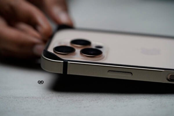 Natural Titanium Fiber Bumper for iPhone 16 Pro (Bumper, not a Case) - Image 3