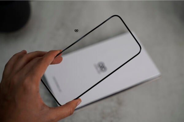 Diamond Tempered Glass For iPhone 13/13 Pro/14/15/15 Pro/15 Plus/15 Pro Max - Image 9