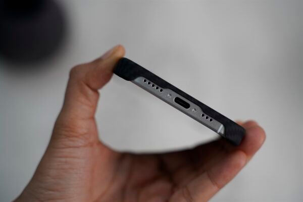 Magsafe Real Aramid Carbon Fiber Case With Open Side For iPhone 14 Pro - Image 5