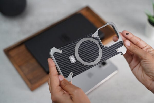 Carbon Texture Edition-Frameless Armored Case with Kickstand Feature - Image 5